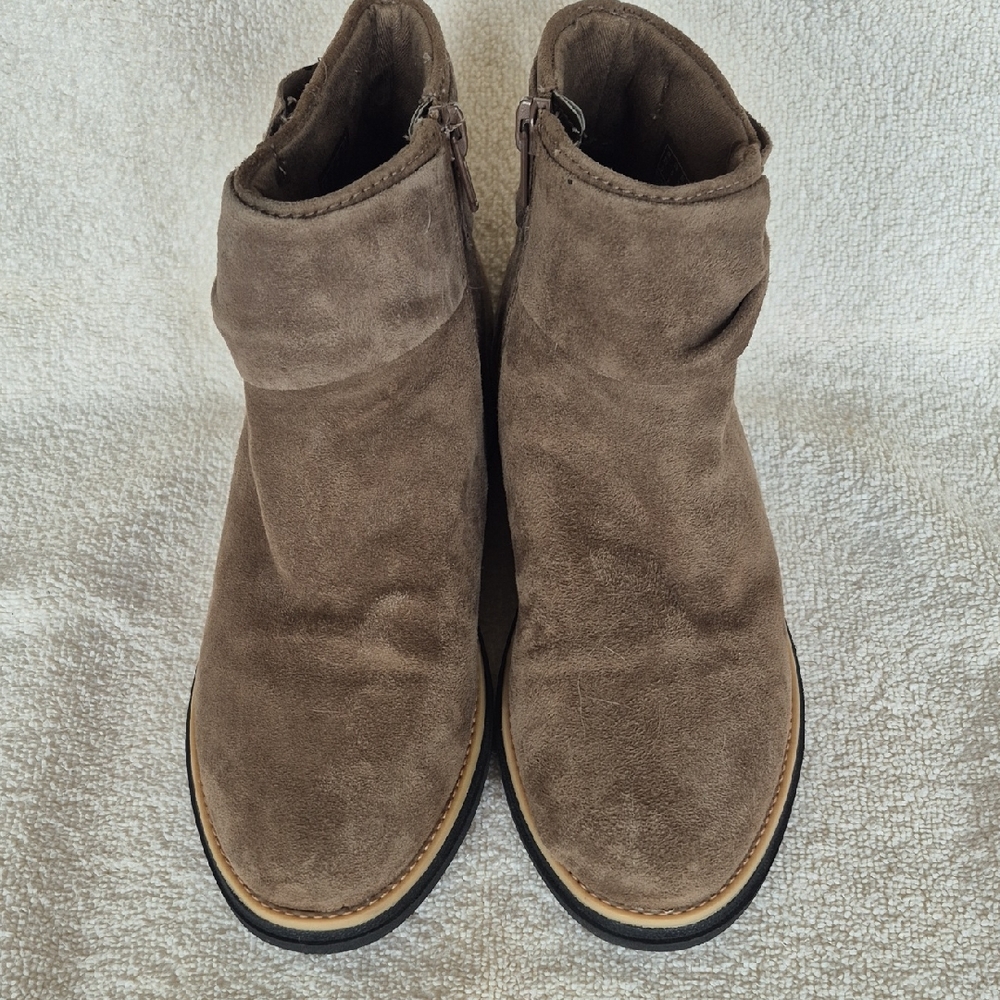 Clarke's Brown Suede Ankle Boots Women's Size 5